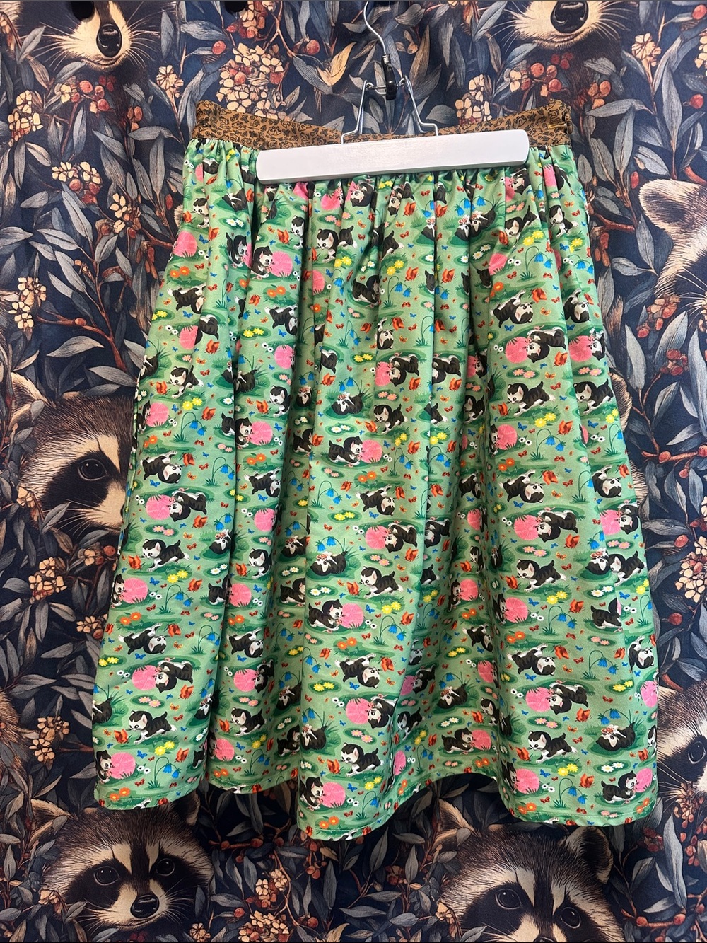 UNIQUE VINTAGE GOLDEN BOOK SHY LITTLE KITTEN SKIRT MEDIUM M